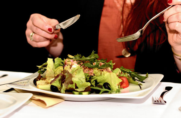 Why Eating Slowly Can Help Prevent a Binge